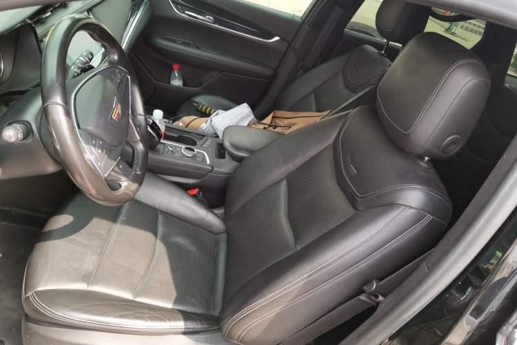 Used Cadillac XT5 2020 28T Luxury Version
