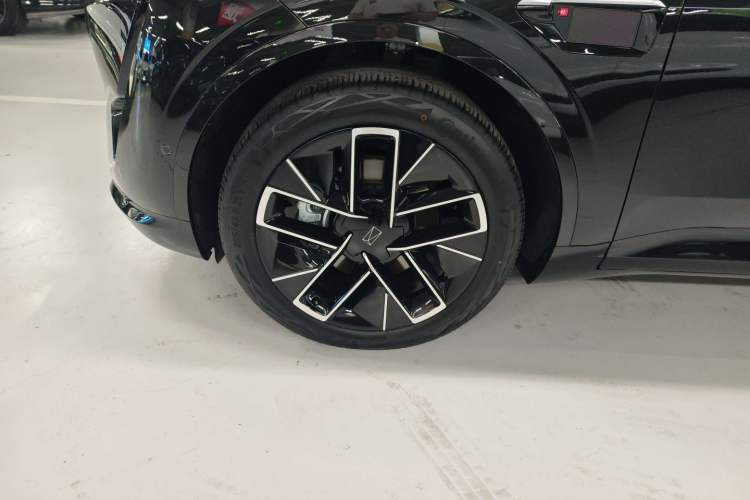 Used Avatr 11 2025 Year Updated Max Extended-Range Version