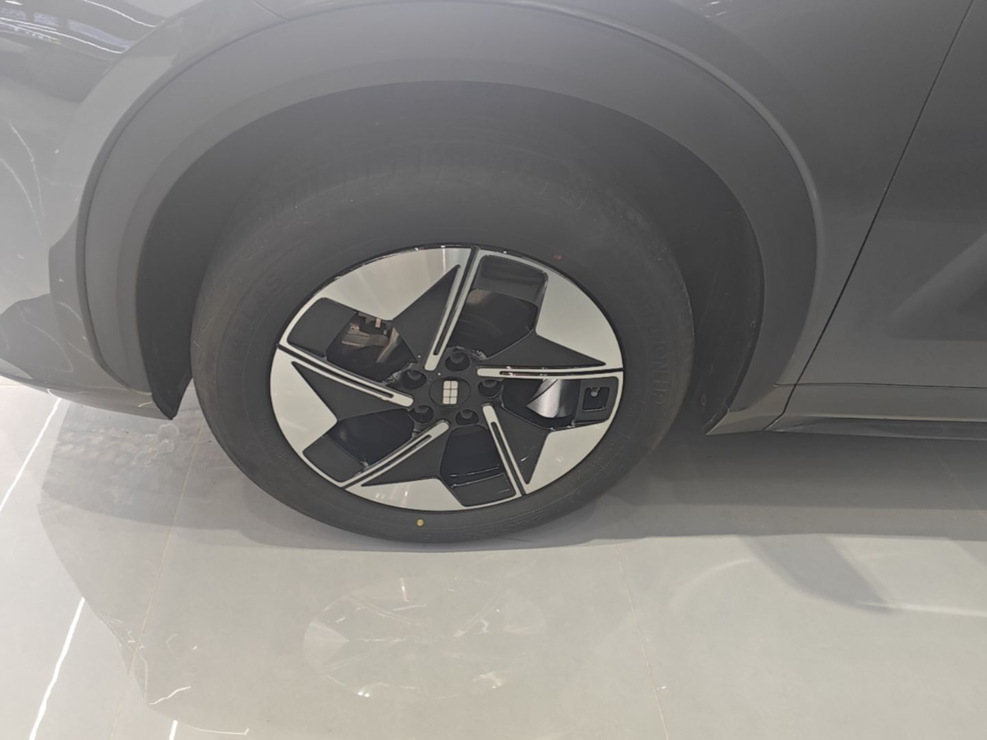 Geely Galaxy E5 2026 Model 610km Exploration+ Edition — снимка 10