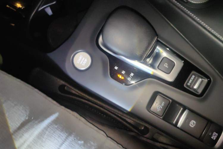 Used Infiniti QX50 2018 2.0T Two-Wheel Drive Fashion Edition Gear Lever