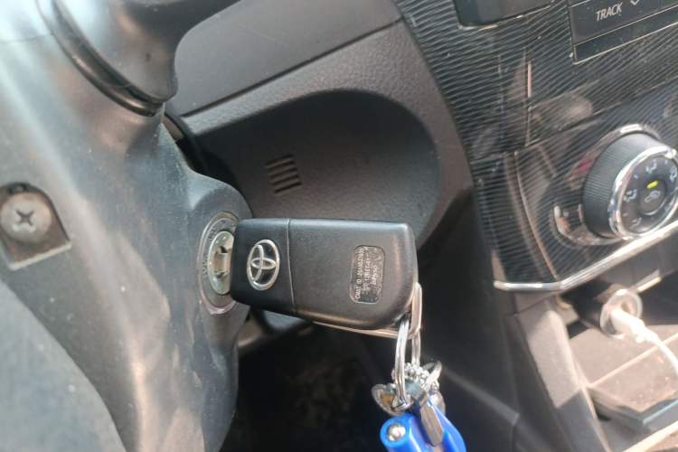 Used Toyota Corolla 2014 1.6L CVT GL-i