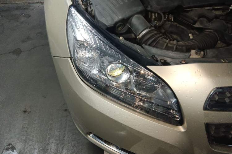 Used Chevrolet Malibu 2014 2.0L Automatic Comfort Edition Right Front Headlight