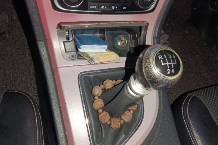 Used Zotye T600 2014 1.5T Manual Flagship Version Gear Lever