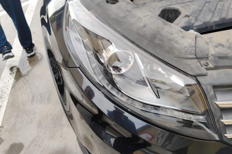 Used Dongfeng Fengon 580 2016 1.5T CVT Luxury Model
