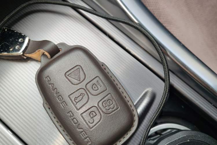 Used Land Rover Range Sport 2016 3.0 SC V6 HSE Vehicle Key