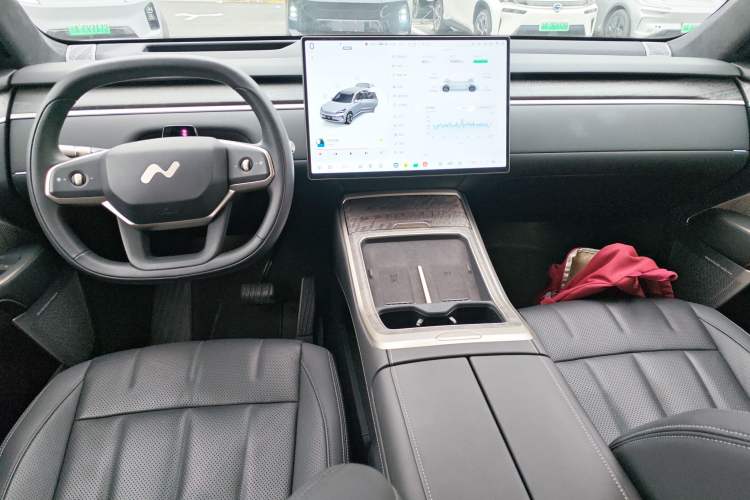 Used ONVO Luxeed L90 2025 Model—Max Six-Seater Version