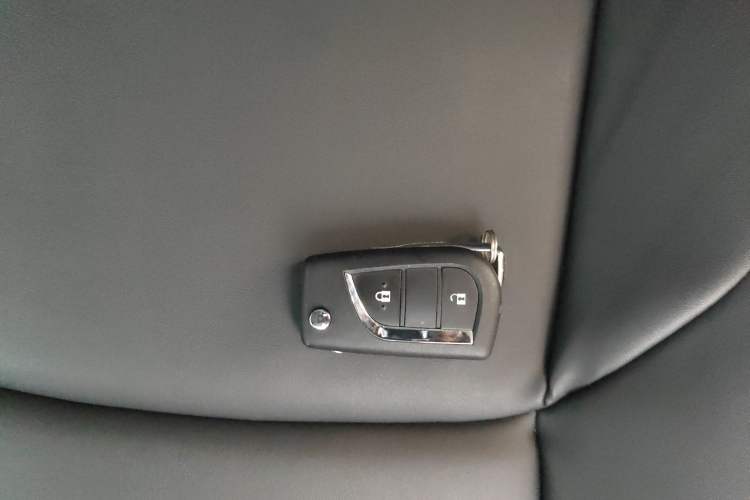 Used Toyota FRONTLANDER 2023 2.0L CVT Elite Edition
