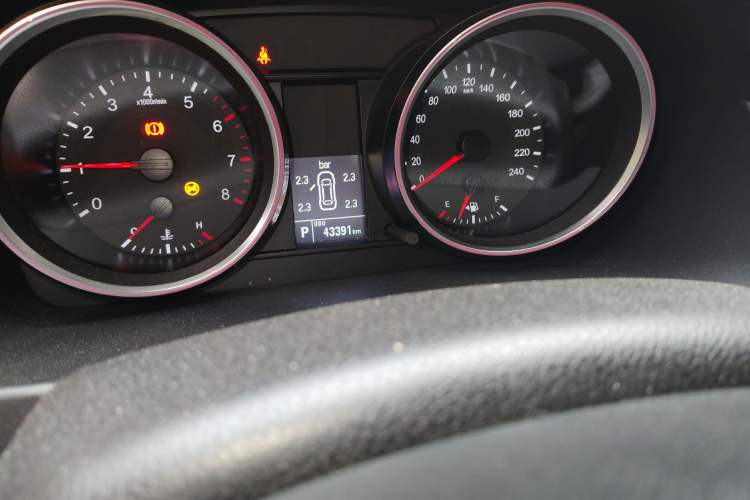 Used Haval M6 2017 1.5T Automatic Two-Wheel Drive Elite Model
