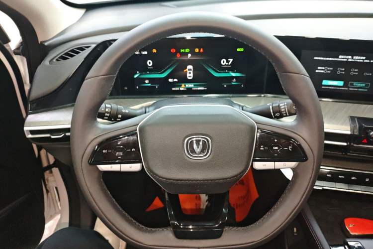 Used CHANGAN Eado 2022 PLUS Blue Whale NE 1.4T GDI DCT Flagship Edition
