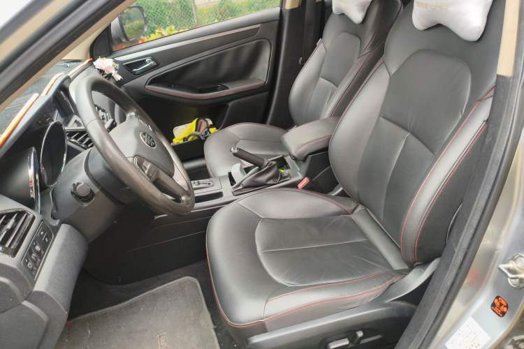 Used Bestune B70 2014 2.0L automatic luxury version