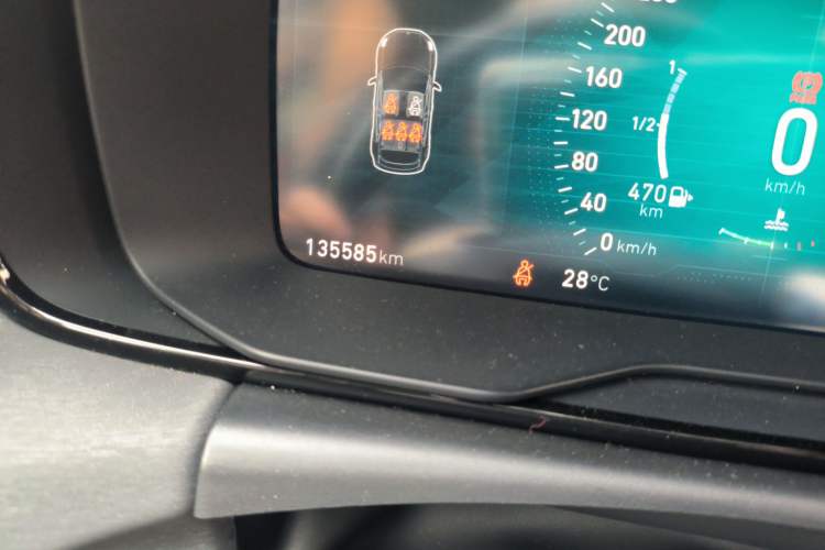 Used Lynk & Co 02 2020 1.5T DCT Two-Wheel Drive Zhaopu Version Odometer Close Up