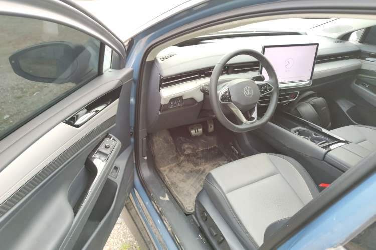 Used Volkswagen ID.7 VIZZION 2024 AIR model
