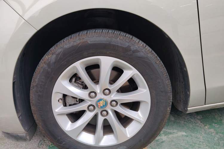 Used Buick GL8 2017 ES 28T Comfort Model China V Standard