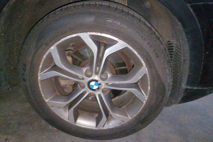 Used BMW X3 2014 xDrive20i X Design Package Right Front Wheel Hub