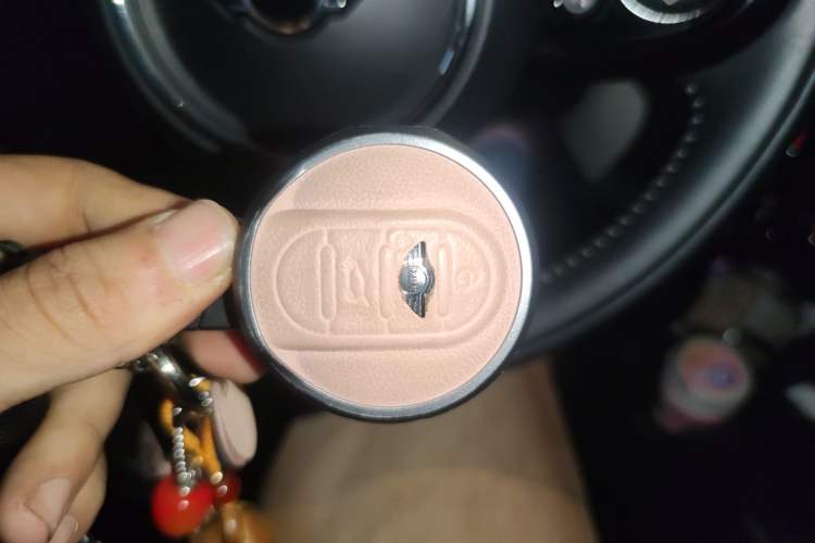 Used MINI MINI 2019 1.5T COOPER Artist
