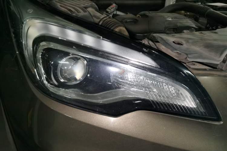 Used Buick Envision 2016 20T Two-Wheel-Drive Elite Model