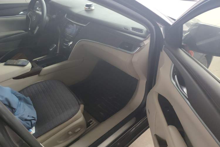 Used Cadillac XTS 2015 28T Comfort Model
