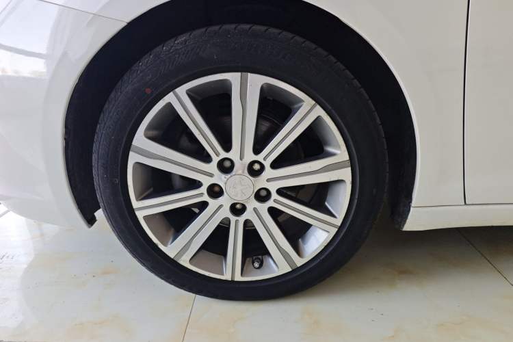 Used Peugeot 408 2015 1.2T Automatic Luxury Edition
