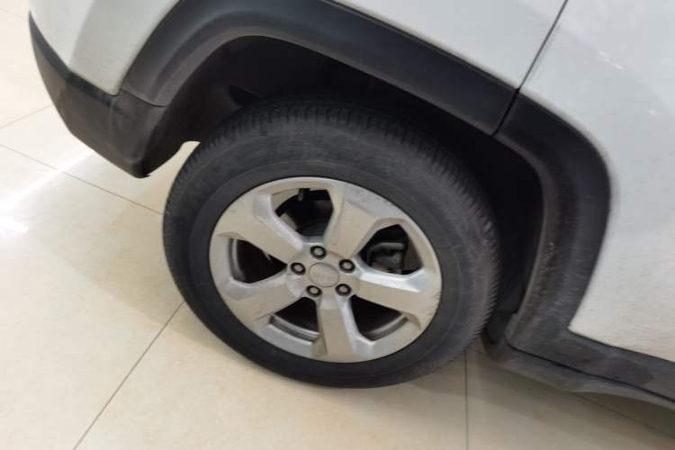 Used Jeep Compass 2020 220T Automatic Leading Edition