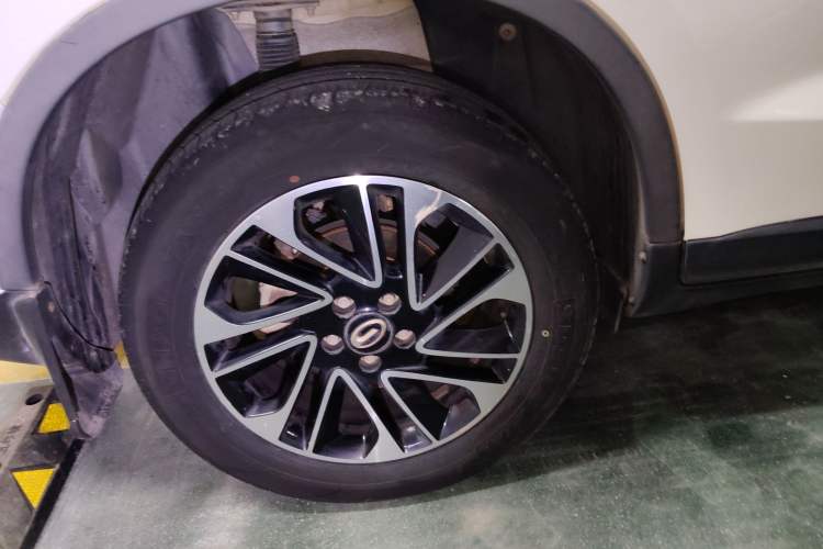 Used GAC Trumpchi GS4 2017 235T Automatic Two-Wheel Drive Elite Edition Exterior 5