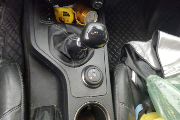 Used Ford Everest 2017 2.2T Diesel Manual 4x4 Luxury Edition 5 Seats