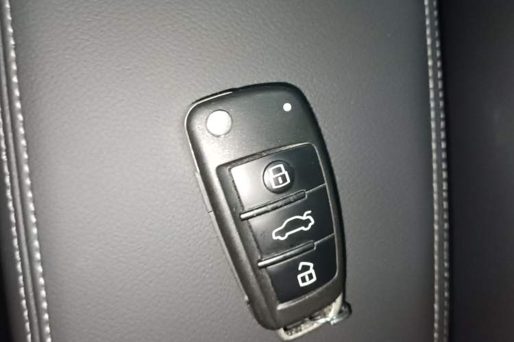 Used Audi Q2L 2024 35TFSI Fashionable and Dynamic Edition