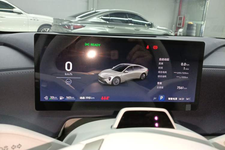 Used Buick L7 2025 Model Aivia