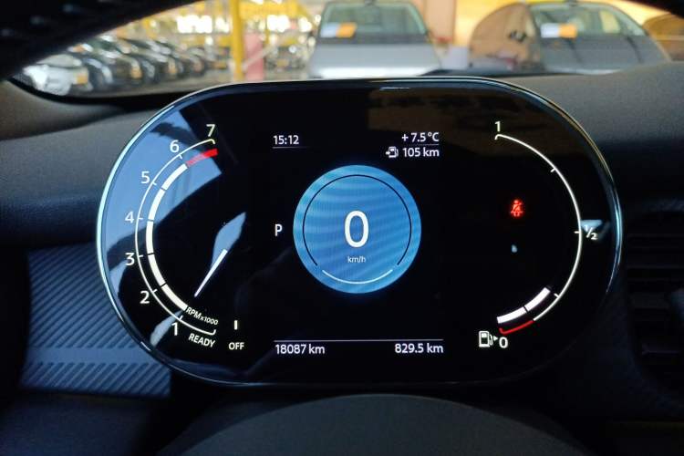 Used MINI MINI 2023 1.5T COOPER King's Cross Special Edition Five-Door Version
