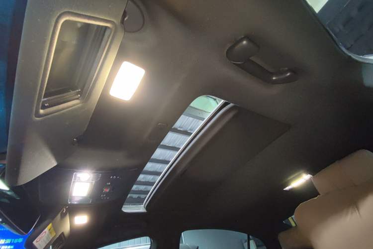 Used Lexus ES 2022 300h Excellence Edition
