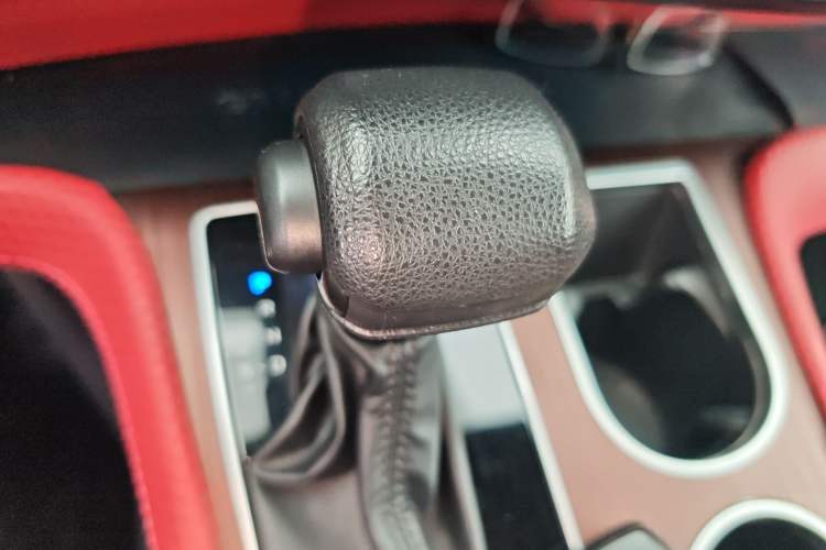 Used Toyota Granvia 2023 2.5L Hybrid Comfort Edition