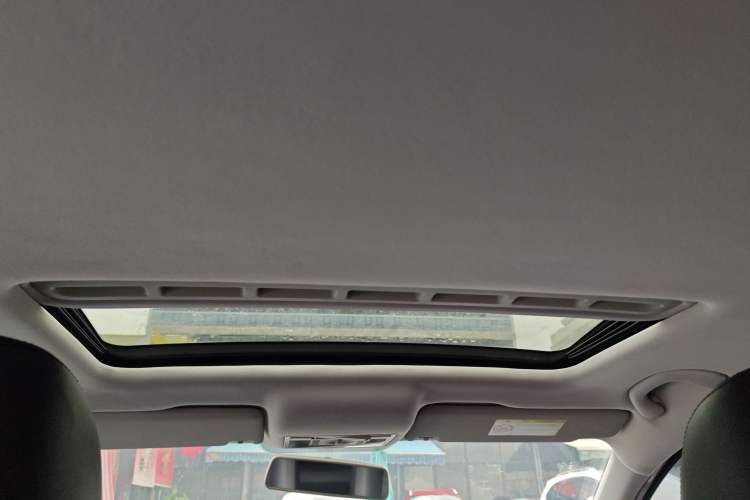 Used Volkswagen Santana 2015 1.6L Manual Comfort Edition Headliner