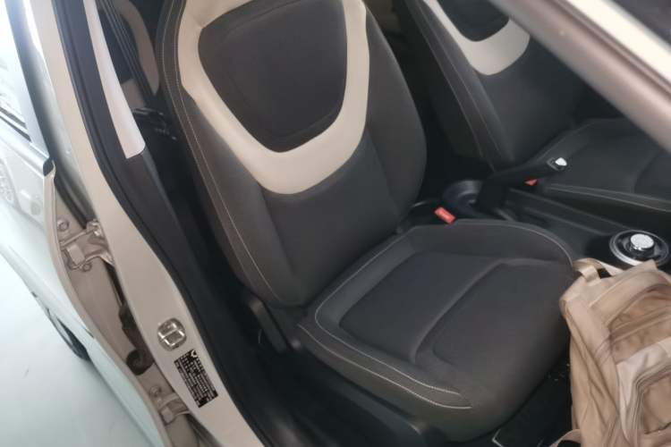 Used Wuling Bingo 2023 203km Light Edition Right Front Seat