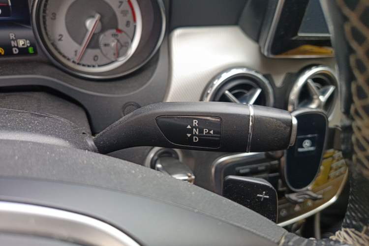 Used Mercedes-Benz GLA 2015 GLA 200 Sport Edition Gear Lever