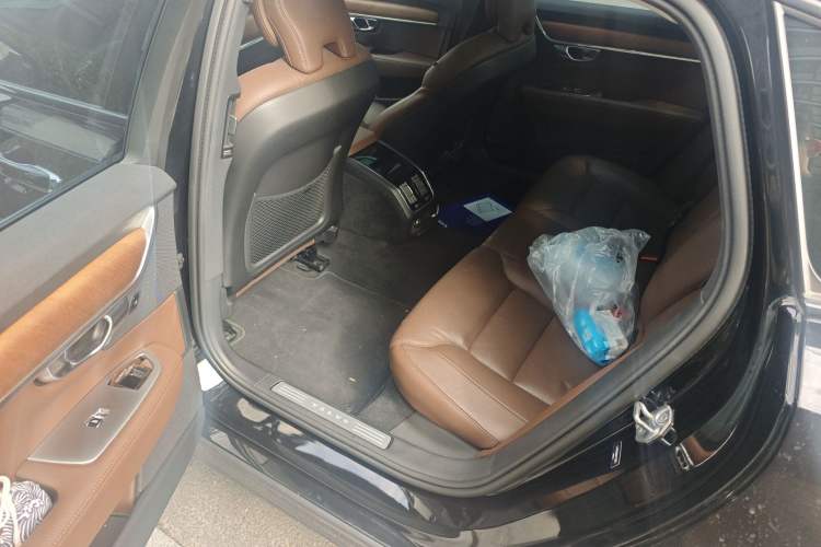 Used Volvo S90 2019 T5 Zhiyuan Edition
