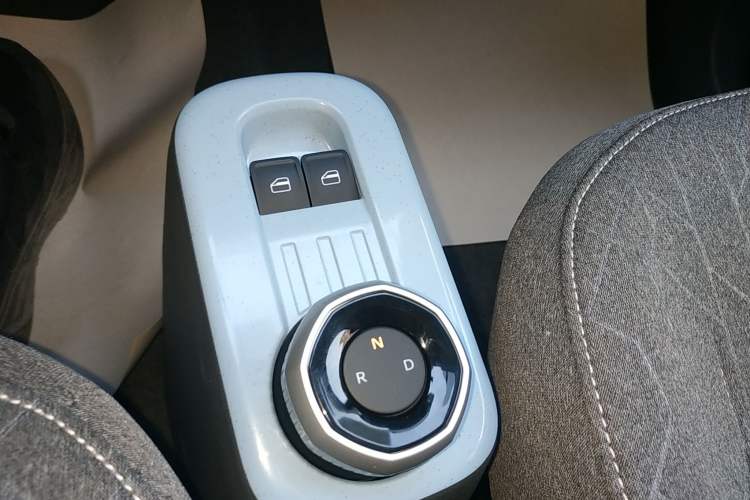 Used Geely Galaxy Panda 2024 Panda Mini 200km Endurance Bear