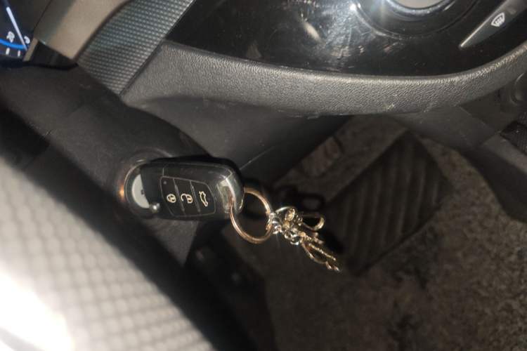 Used Haima M6 2015 1.5T CVT Sporty Smart Model
