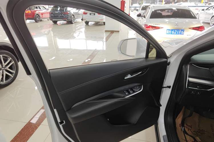 Used Cadillac XT4 2021 28T Two-Wheel Drive Leading Version