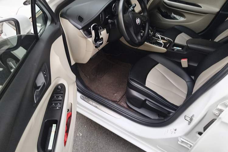 Used Buick Verano 2019 Sedan 15S Automatic Entry Model Driver Seat