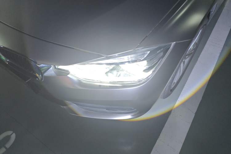 Used BMW 3 Series 2016 320i Fashion Model