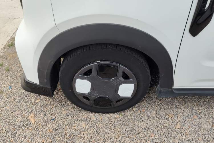 Used Geely Galaxy Panda 2024 200km Panda Kart Left Front Wheel Hub