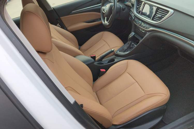 Used Buick GT 2019 18T Automatic Connected Flagship Version China VI Standard