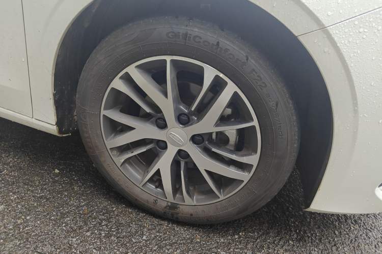 Used Geely Auto Emgrand 2025 4th Generation 1.5L Manual – Dragon Edition