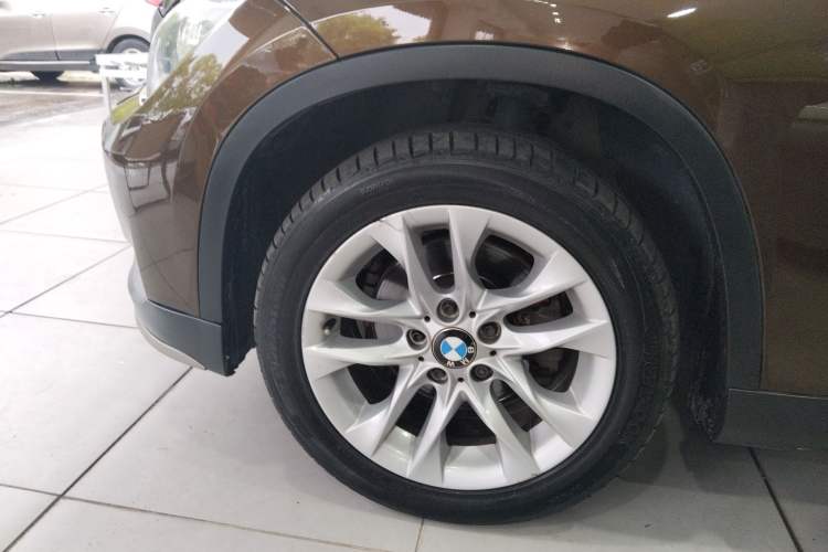 Used BMW X1 2014 sDrive18i Leading Model Exterior 4