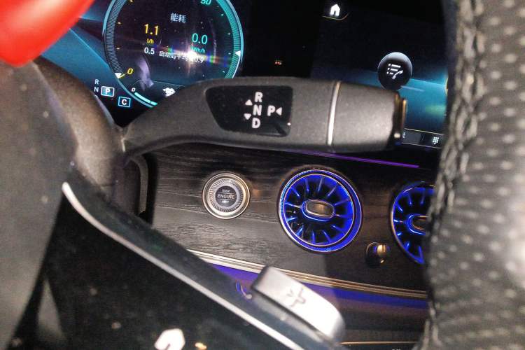 Used Mercedes-Benz E-Class New Energy 2022 Restyled E 350 e L Plug-in Hybrid Sports Sedan
