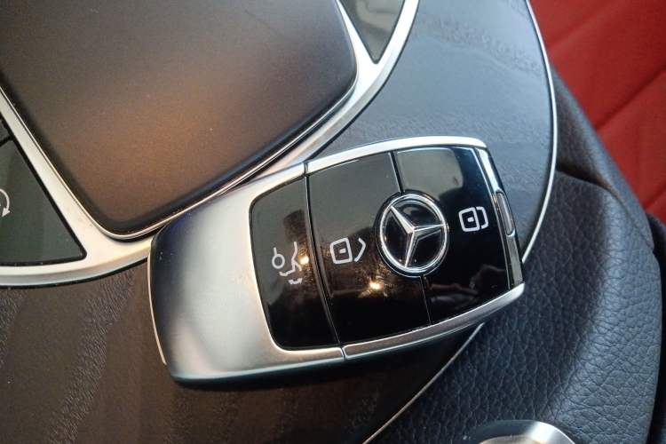 Used Mercedes-Benz E-Class 2023-Year Restyled E 260 Coupe