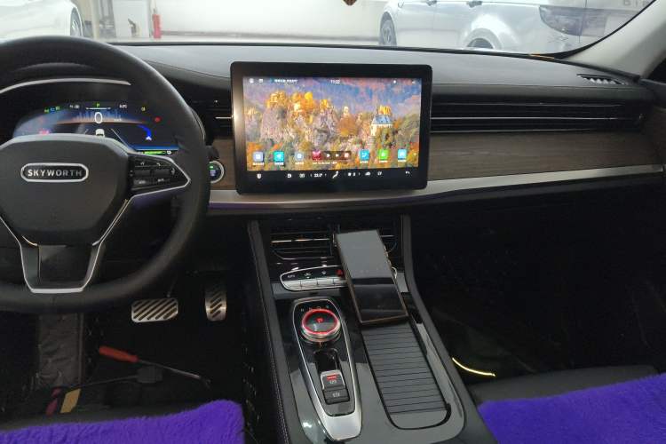 Used Skyworth HT-i 2024 Struggle Edition
