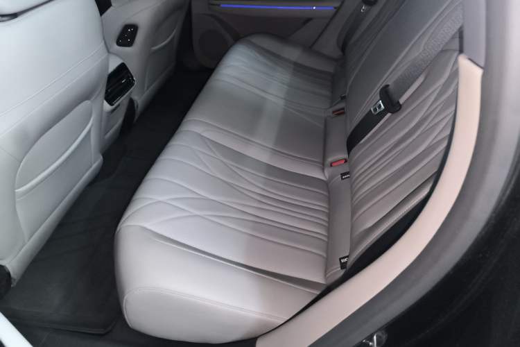 Used Geely Galaxy 8 2025 130km EM-P Starship Edition Left Rear Seat