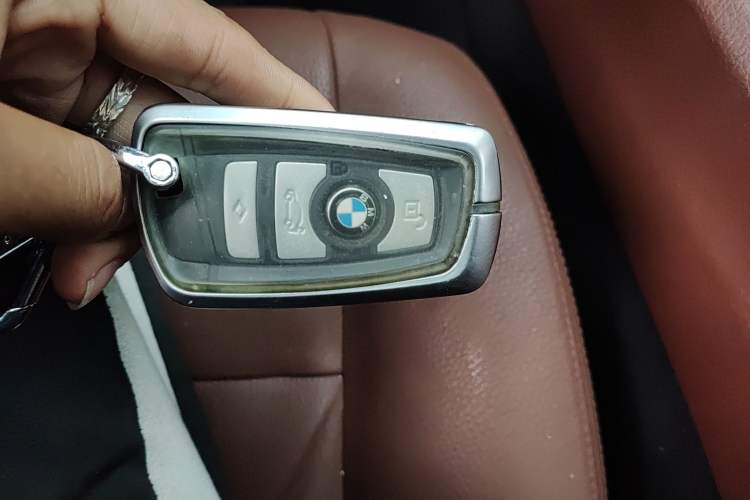 Used BMW 5 Series GT 2014 528i Leading Model
