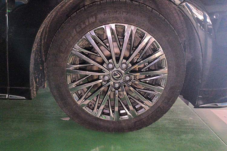 Used Lexus LM 2023 500h Six-Seater Prestige Edition