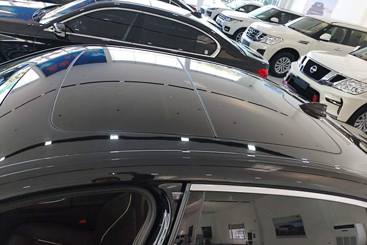 Used BMW 7 Series 2021 730Li Luxury Package Roof